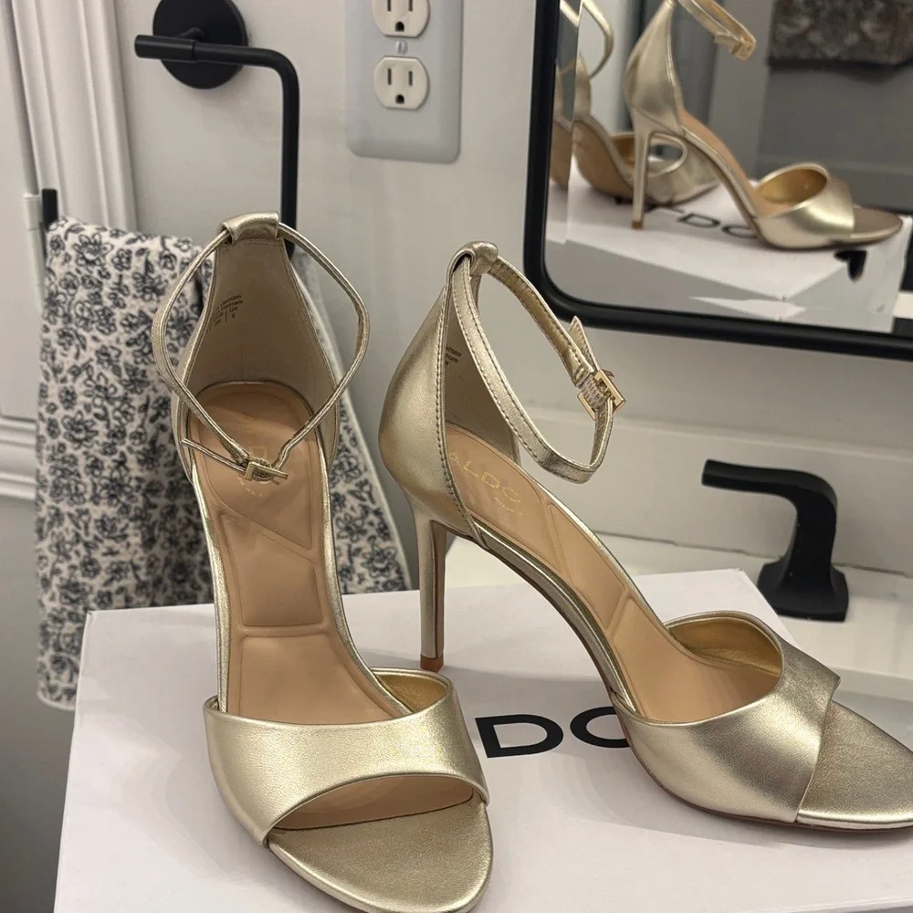 Aldo Metallic Gold Strappy Heels - Picture 6 of 6